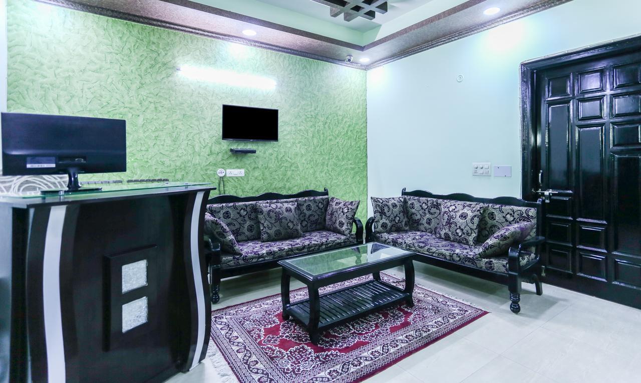 Treebo Trip Sswag 18 Expressway Hotel โนอิดา ภายนอก รูปภาพ