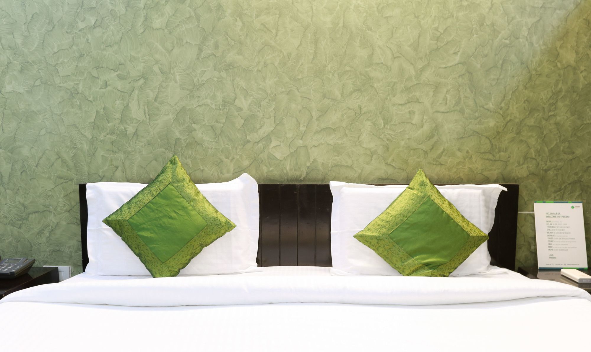 Treebo Trip Sswag 18 Expressway Hotel โนอิดา ภายนอก รูปภาพ